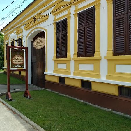 Cristian Inn Exterior photo