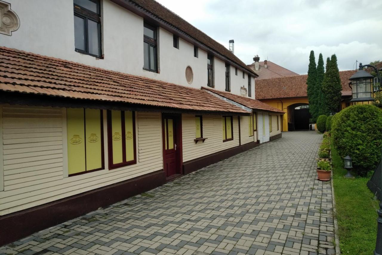 Cristian Inn Exterior photo